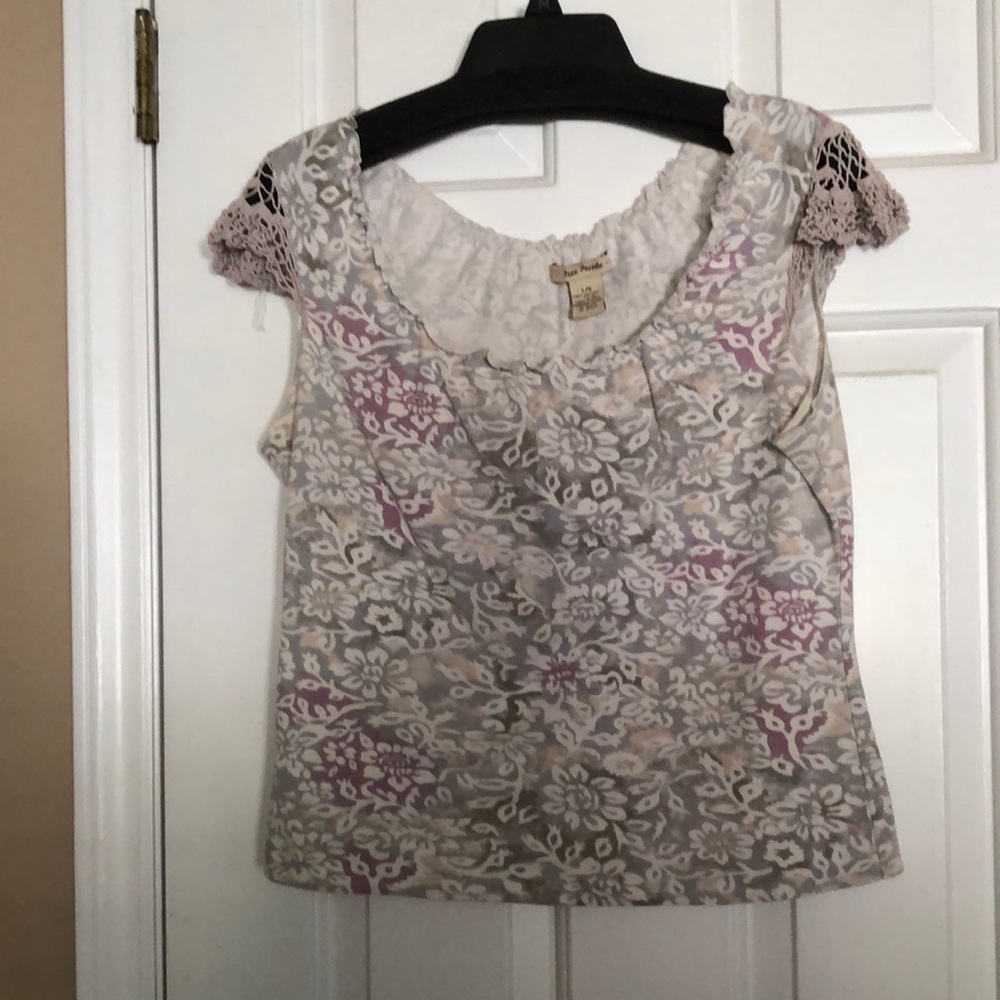 Surf shop top